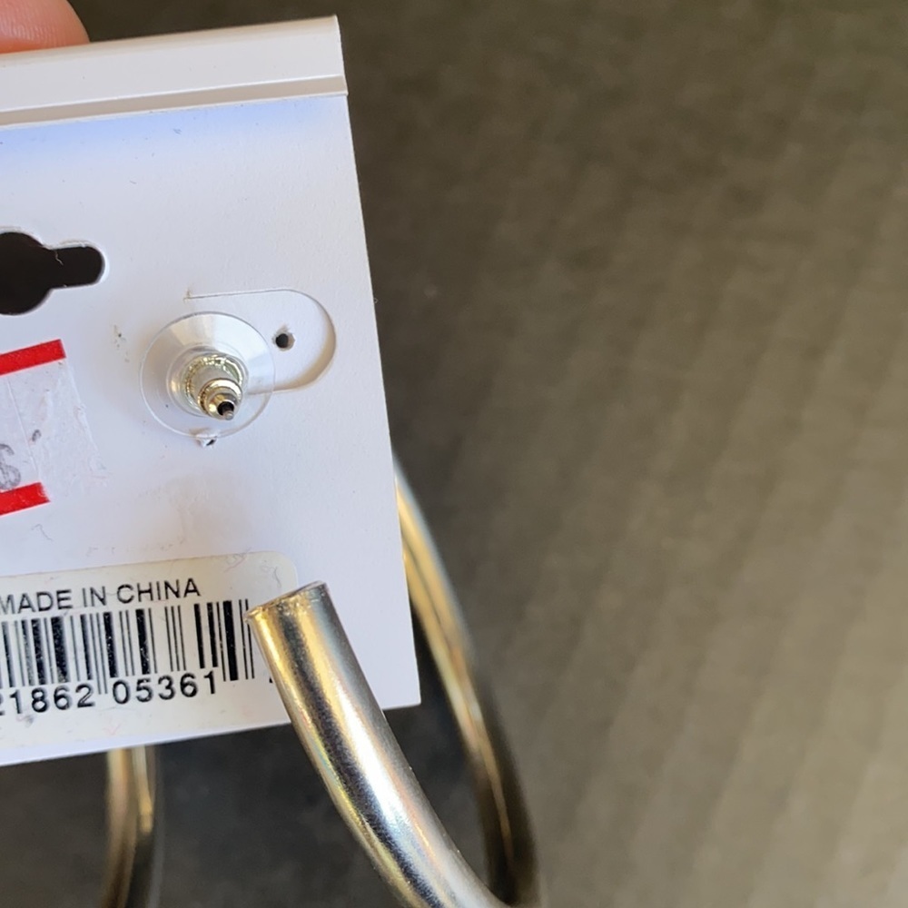New GUESS Silver Tone Hoop Earrings - Picture 2 of 3
